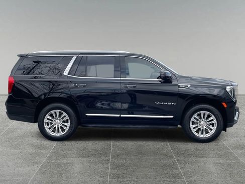 Used 2021 GMC Yukon SLT w/ SLT Premium Package image 6