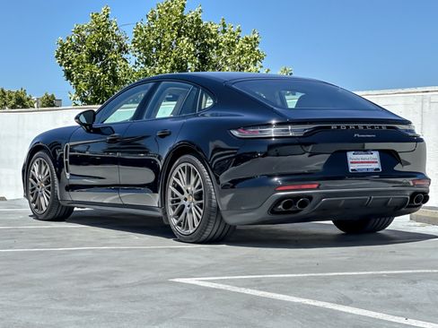 Used 2023 Porsche Panamera Platinum Edition RWD image 3