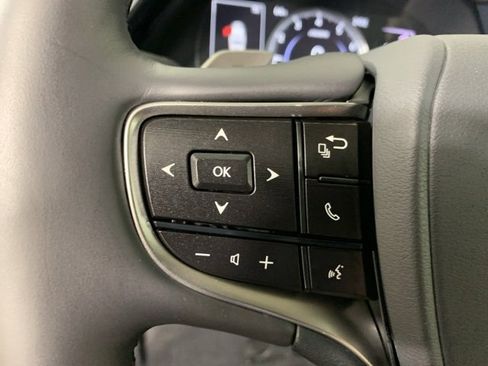 Used 2025 Lexus ES 350 Ultra Luxury w/ Accessory Package (Z2) image 24