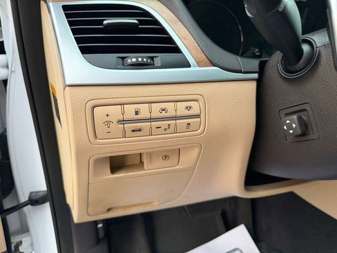 Used 2015 Hyundai Genesis 3.8 w/ Option Group 04 image 14