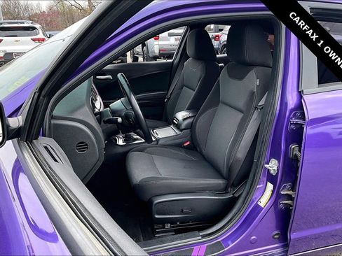 Used 2018 Dodge Charger SXT w/ Blacktop Package image 20