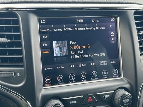 Used 2018 Jeep Grand Cherokee Altitude image 18