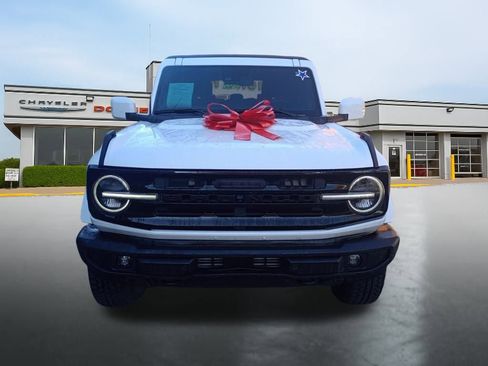 Used 2022 Ford Bronco Outer Banks image 2