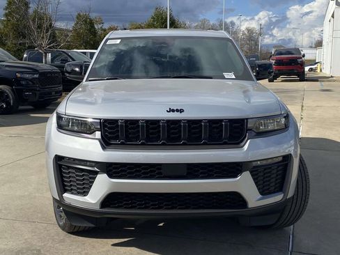 New 2026 Jeep Grand Cherokee L Limited RWD image 2