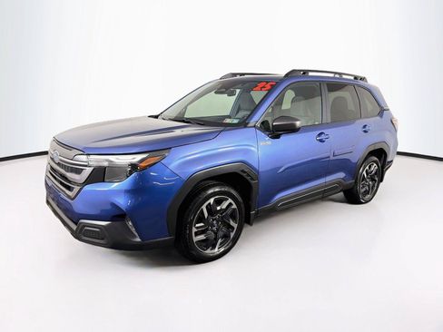 Used 2025 Subaru Forester Premium w/ Protection Package (1PH) AWD/4WD image 7