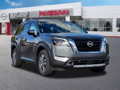 New 2025 Nissan Pathfinder SL