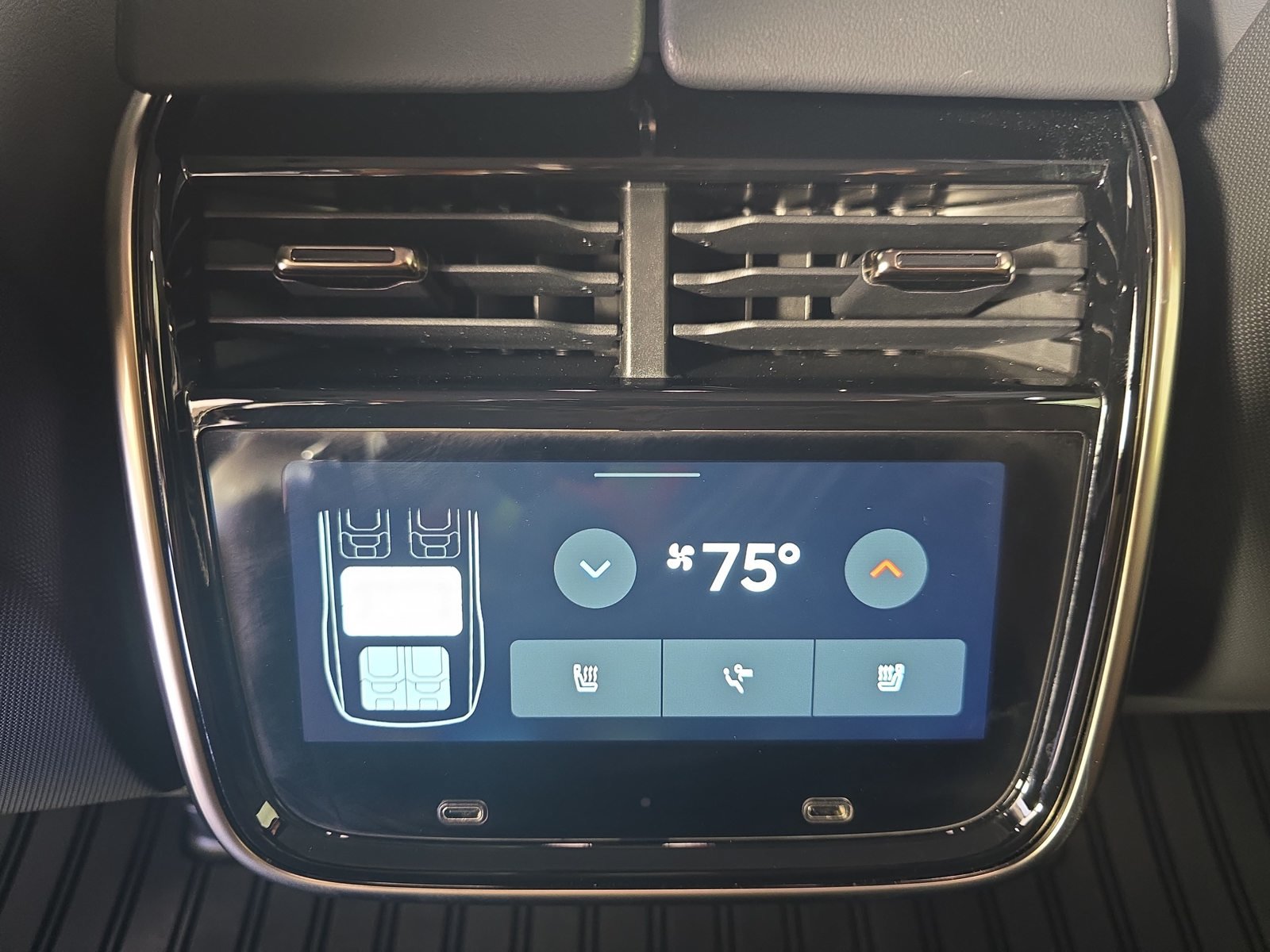 Used 2023 Rivian R1S Adventure Quad AWD/4WD image 28