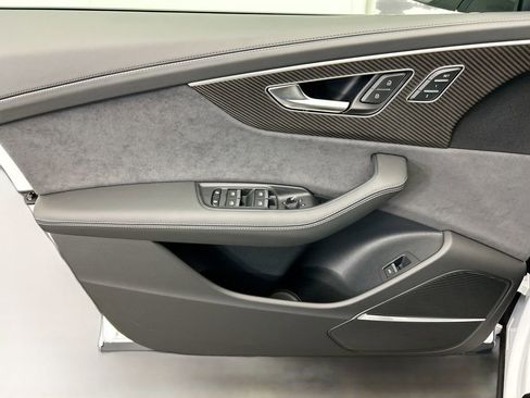 New 2026 Audi RS Q8 performance image 24