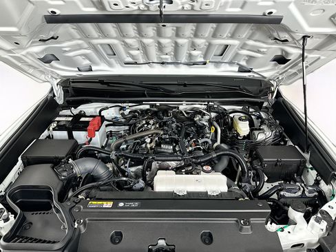 Used 2025 Toyota 4Runner TRD Off-Road image 31