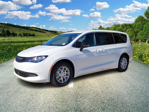 New 2026 Chrysler Voyager LX image 2