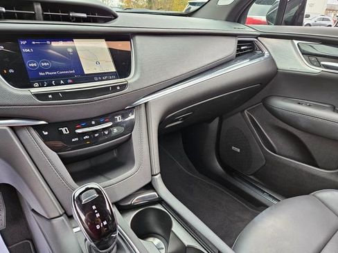 Certified 2025 Cadillac XT5 Premium Luxury FWD image 21