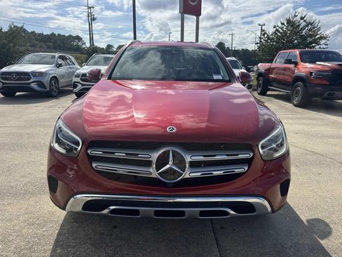 Used 2022 Mercedes-Benz GLC 300 image 2