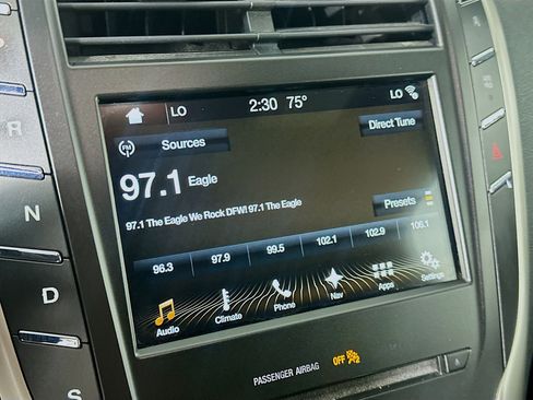 Used 2017 Lincoln MKC Select w/ Select Plus Package FWD image 19