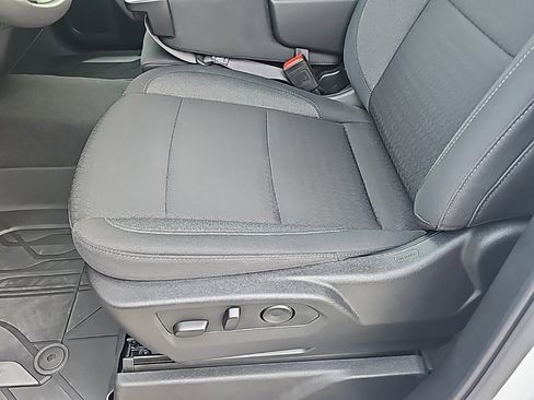 Certified 2025 Chevrolet Silverado 1500 Custom image 10