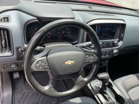 Used 2021 Chevrolet Colorado Z71 AWD/4WD image 27