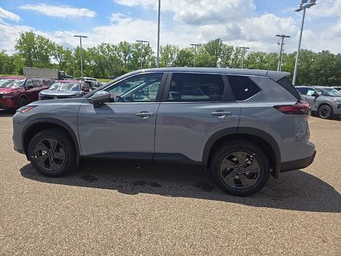 New 2026 Nissan Rogue SV w/ Cold Weather Package AWD/4WD image 5