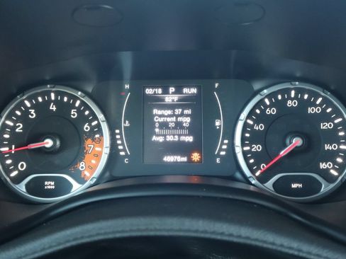 Used 2015 Jeep Renegade Latitude w/ Popular Equipment Group AWD/4WD image 33