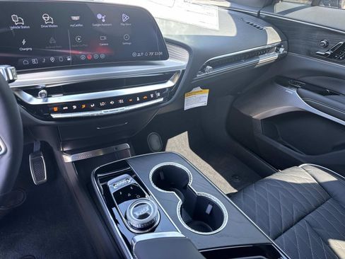 New 2026 Cadillac Lyriq V AWD/4WD image 24