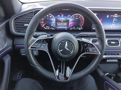 Used 2024 Mercedes-Benz GLE 450 4MATIC image 17
