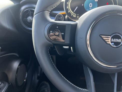 Used 2023 MINI Cooper S image 19