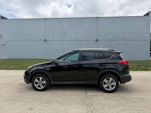 Used 2015 Toyota RAV4 XLE AWD/4WD image 4