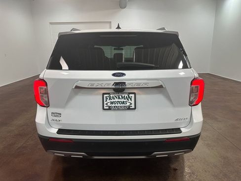 Used 2022 Ford Explorer XLT image 45