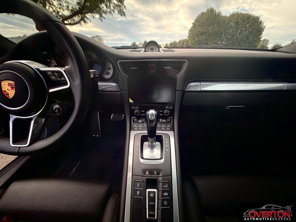 Used 2019 Porsche 911 Carrera S RWD image 16