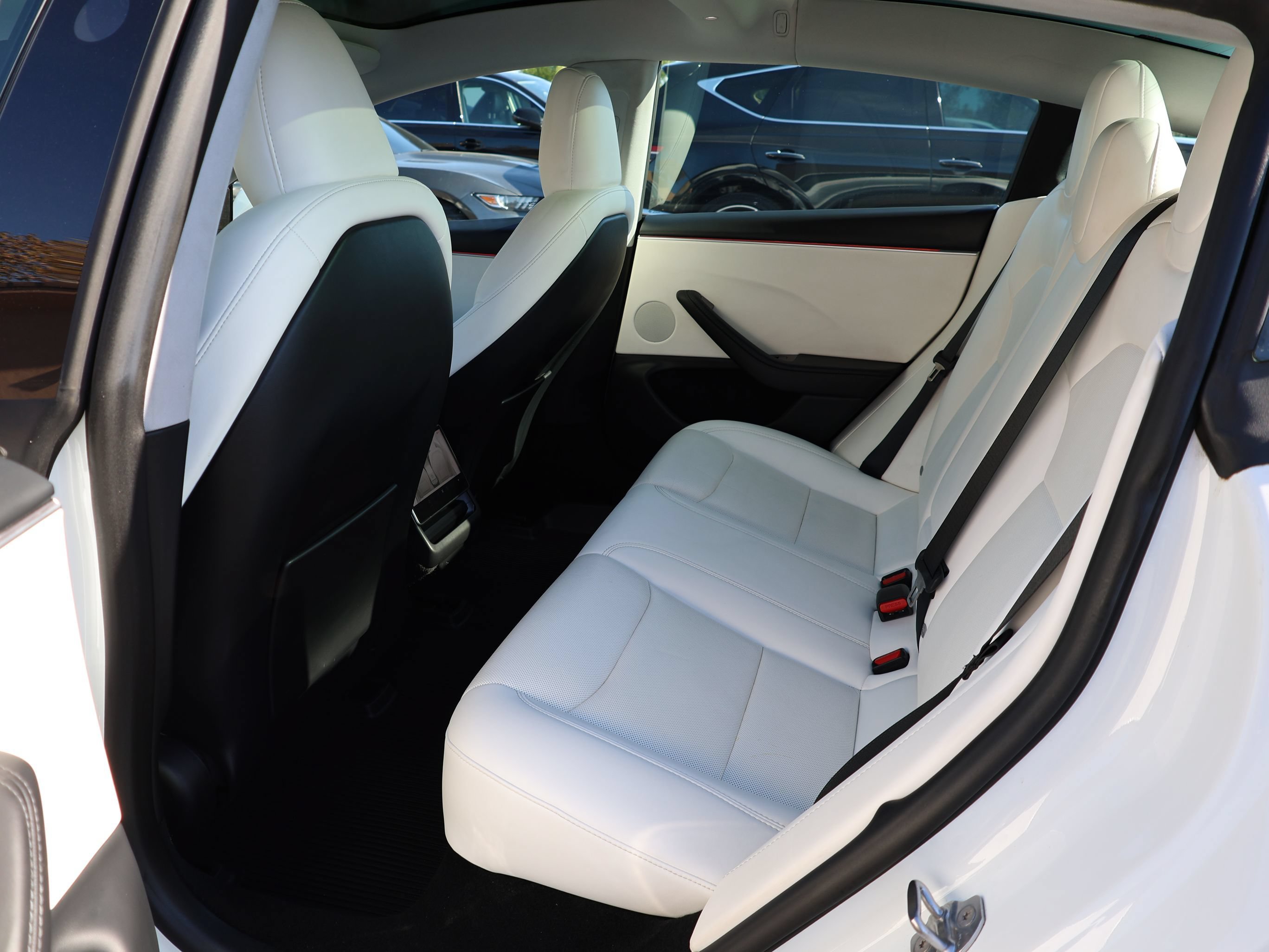 Used 2025 Tesla Model 3 Long Range RWD image 22