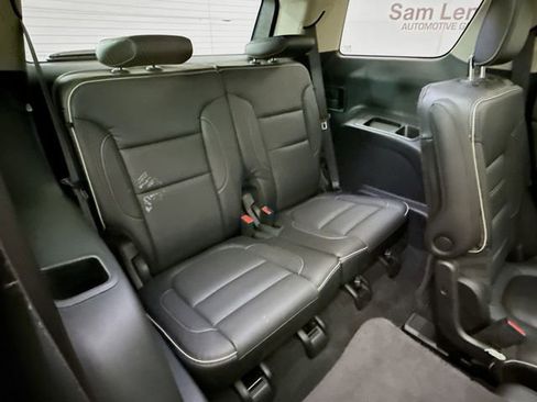 Used 2017 GMC Acadia Denali w/ Technology Package FWD image 31