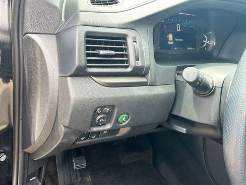 Used 2025 Honda Passport TrailSport image 10