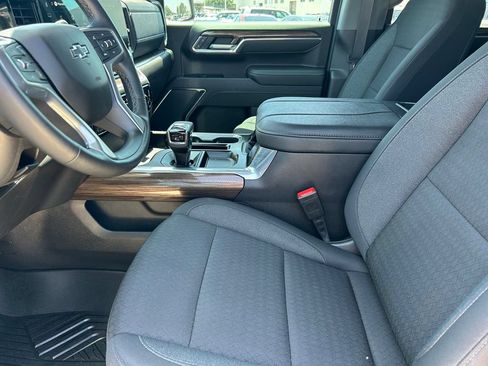 Used 2026 Chevrolet Silverado 1500 LT Trail Boss AWD/4WD image 11