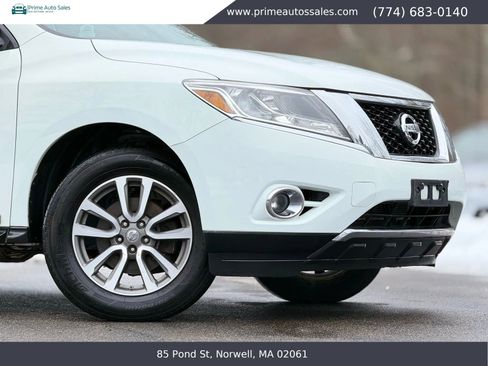 Used 2016 Nissan Pathfinder SL w/ SL Tech Package image 1
