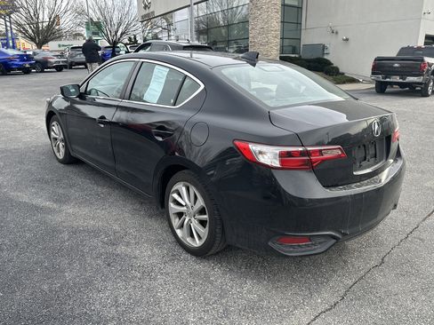 Used 2018 Acura ILX image 4