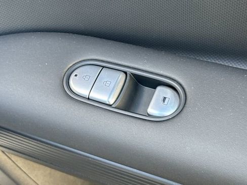 Used 2024 Hyundai Ioniq 5 SE image 22