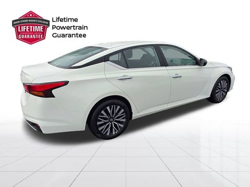 Certified 2025 Nissan Altima 2.5 SV FWD image 7