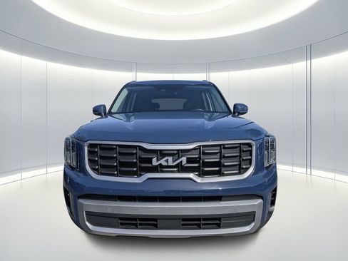 Used 2023 Kia Telluride S w/ S Sunroof Package FWD image 9