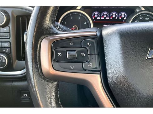 Used 2020 Chevrolet Silverado 2500 High Country w/ Z71 Off-Road Package image 12