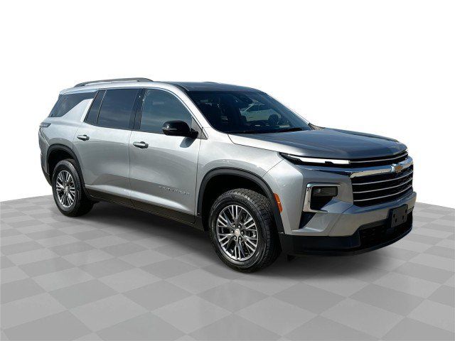Certified 2026 Chevrolet Traverse LT FWD image 1