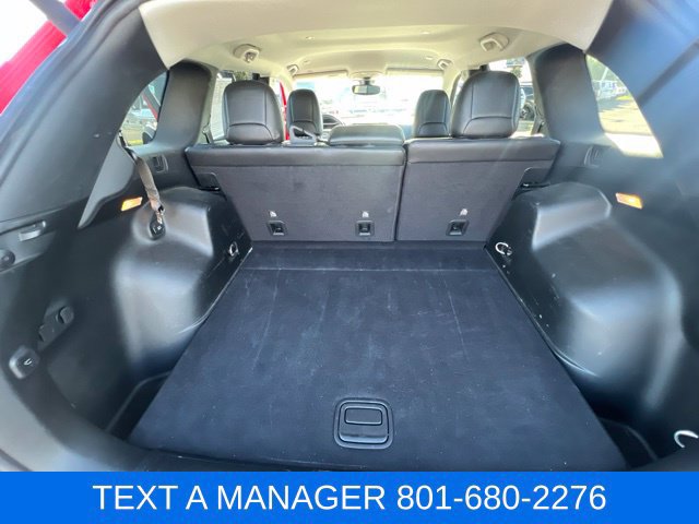 Used 2019 Jeep Cherokee Trailhawk AWD/4WD image 31