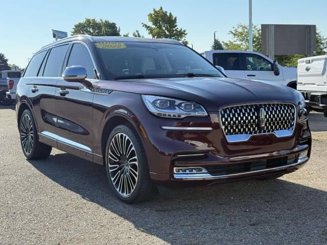 Used 2022 Lincoln Aviator Black Label w/ Dynamic Handling Package AWD/4WD image 4