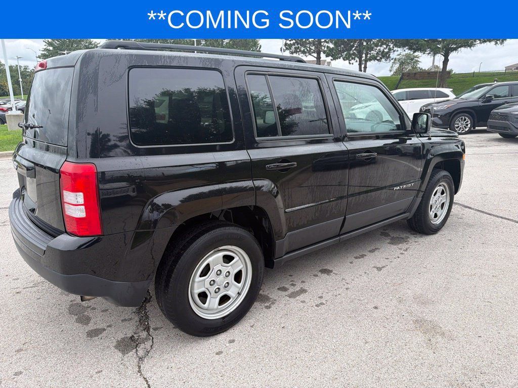 Used 2016 Jeep Patriot Sport w/ Power Value Group FWD image 6
