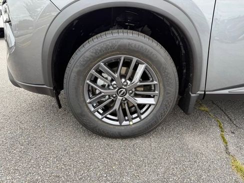 New 2026 Nissan Rogue S image 9