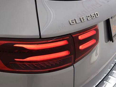 Used 2026 Mercedes-Benz GLB 250 GLB 250 image 13