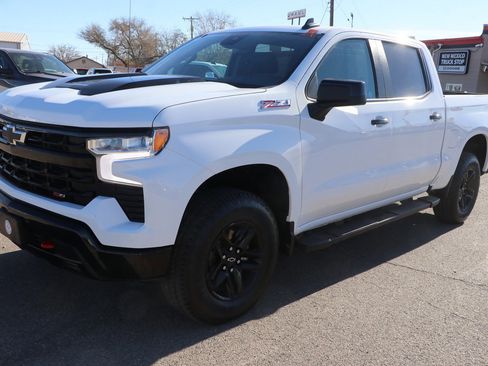 Used 2024 Chevrolet Silverado 1500 LT Trail Boss w/ Protection Package image 3