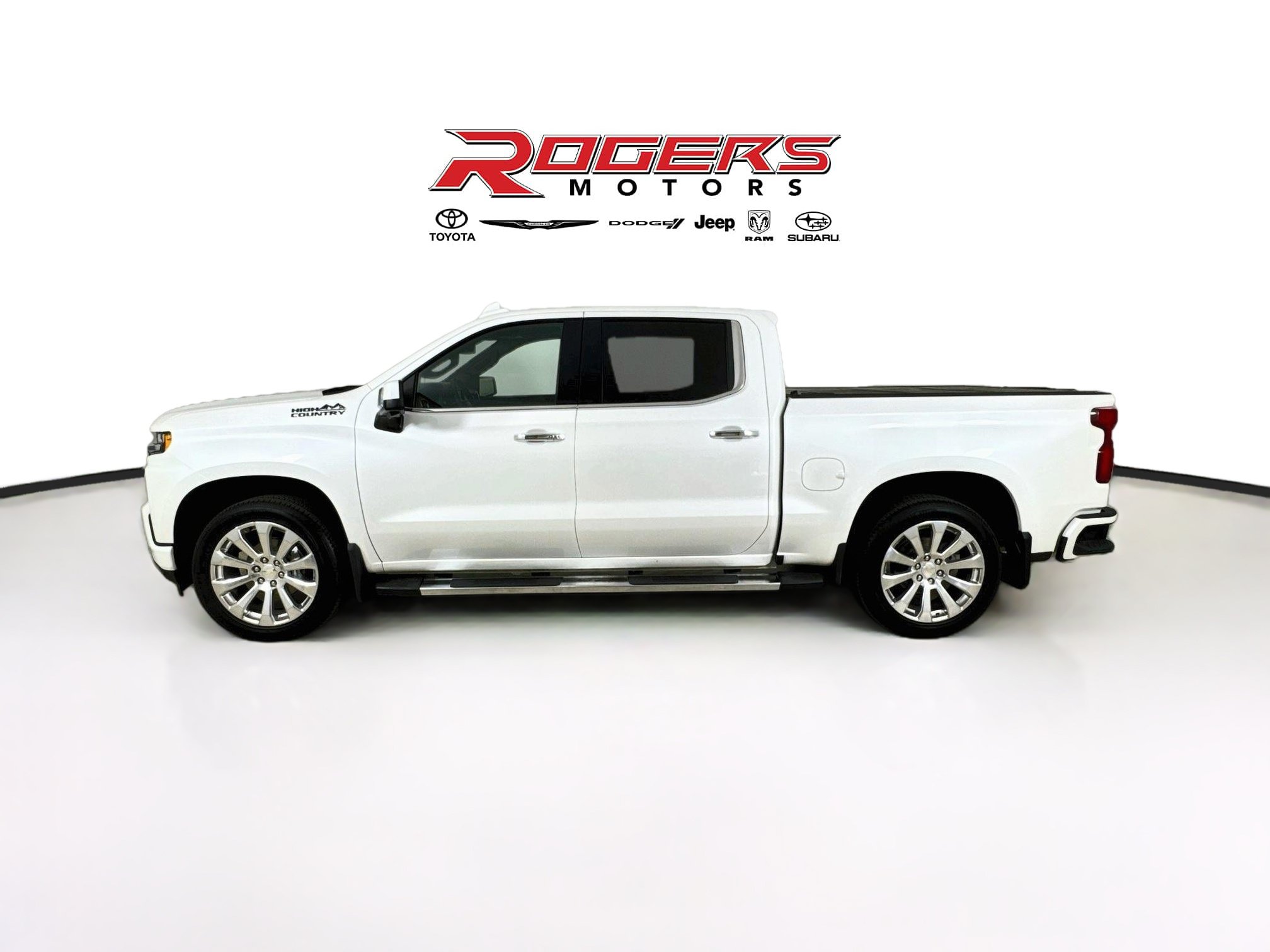 Used 2022 Chevrolet Silverado 1500 High Country w/ LPO, Dark Essentials Package AWD/4WD image 4