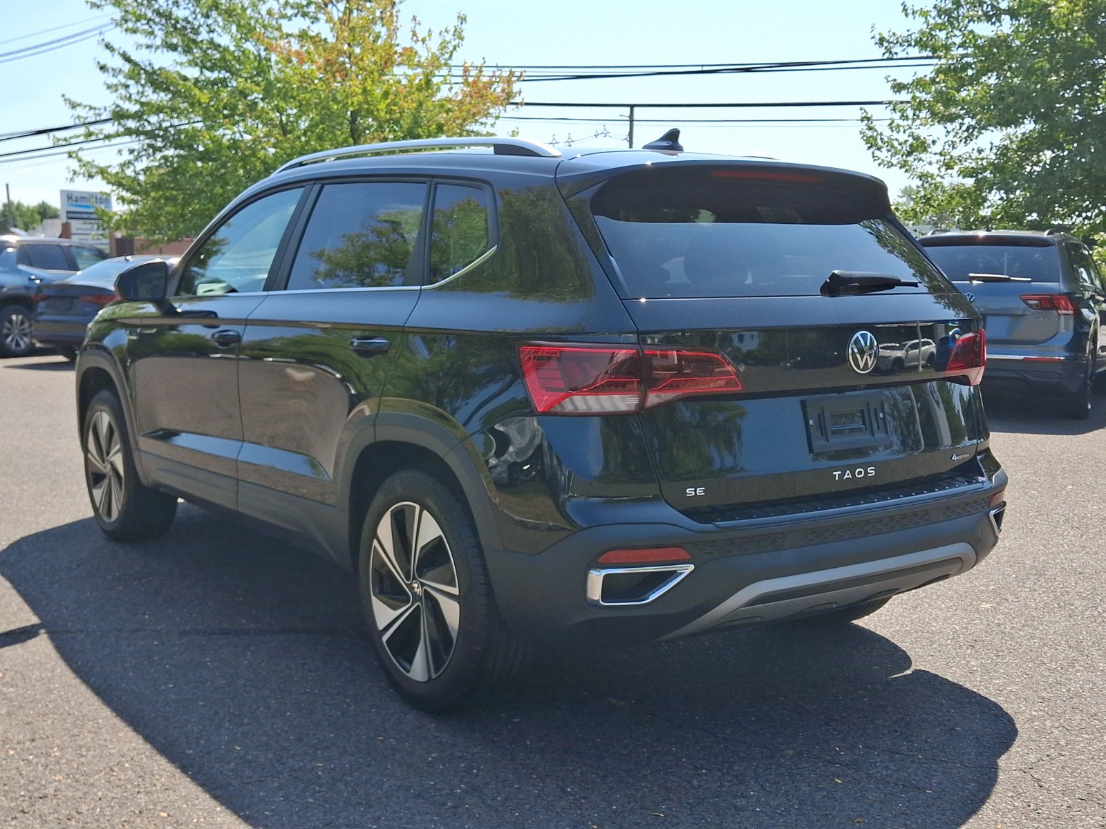 Certified 2024 Volkswagen Taos SE AWD/4WD image 4