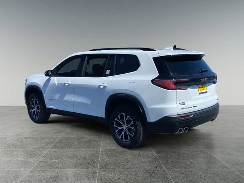 Used 2024 GMC Acadia AT4 AWD/4WD image 3