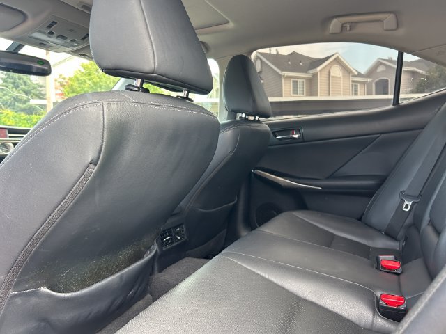 Used 2015 Lexus IS 250 RWD image 28