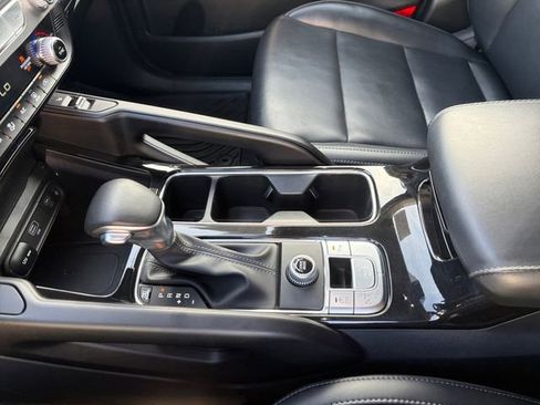 Used 2024 Kia Telluride S w/ S Sunroof Package FWD image 12