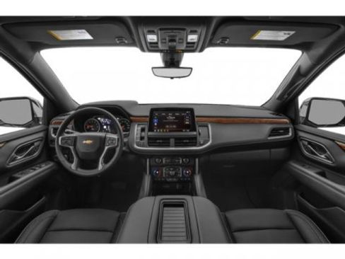 Used 2023 Chevrolet Suburban Premier image 8